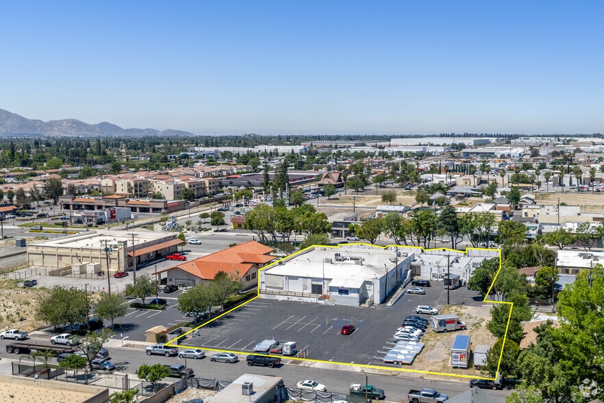 More Photos Of 219-231 S Riverside Ave, Rialto Storefront Retail Office For Sale