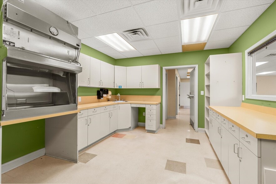 More Photos Of 9 San Bartola Dr, Saint Augustine Medical For Sale