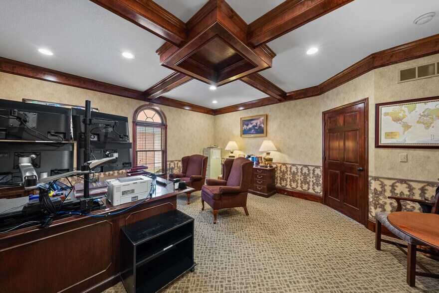 More Photos Of 616 Lana Dr, Cameron Office For Sale