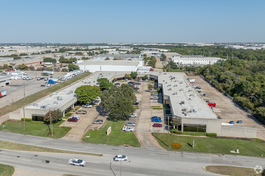 More Photos Of 1517 W Carrier Pky, Grand Prairie Research And Development For Lease
