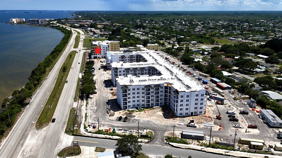 More Photos Of 2495 Port Malabar NE blvd, Palm Bay General Retail For Lease