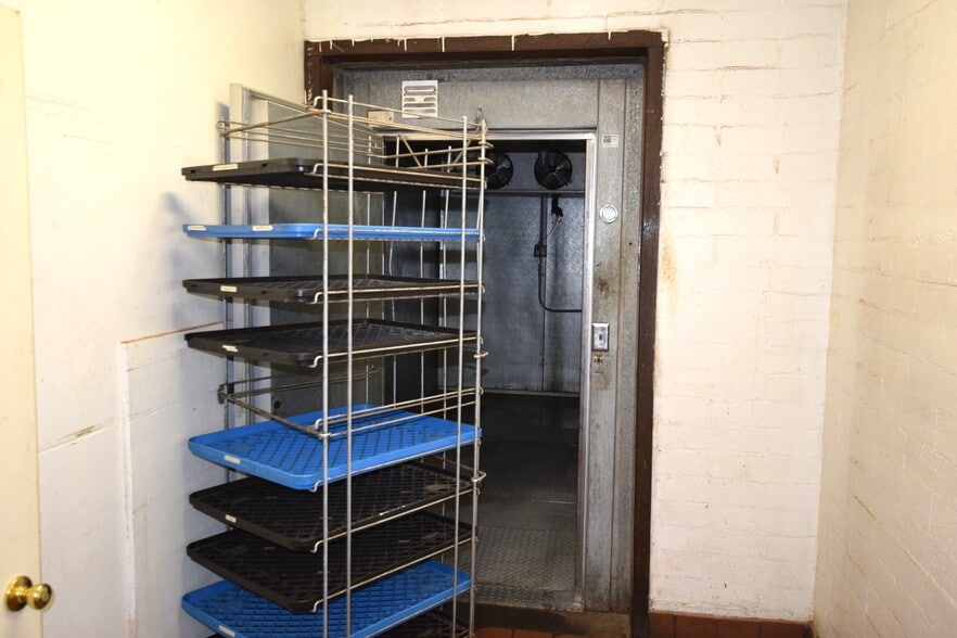 More Photos Of 3701 W Wall St, Midland General Retail For Sale