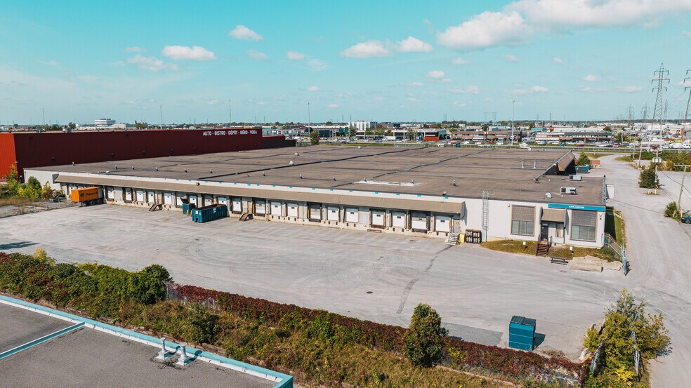 More Photos Of 1616-1620 Sud Laval (A-440) Desste E, Laval Distribution For Lease