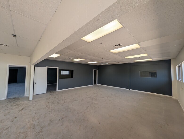 More Photos Of 2430 S 20th St, Phoenix Warehouse For Sale