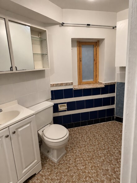 More Photos Of 237 E 12th St, New York Apartments For Lease