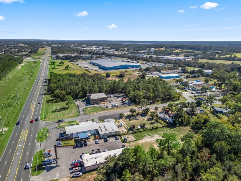 More Photos Of 9594 SE Maricamp Rd, Ocala Auto Repair For Sale