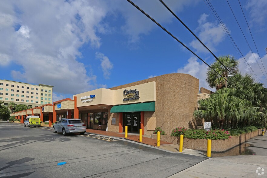 More Photos Of 3405-3495 NE 163rd St, North Miami Beach Unknown For Lease