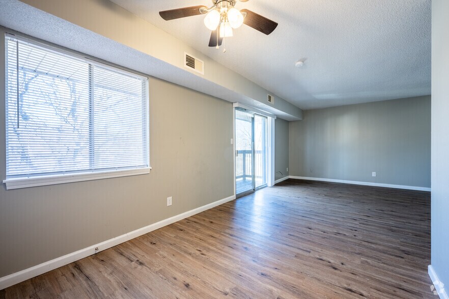 More Photos Of 12407 E 43rd St S, Independence Apartments For Sale
