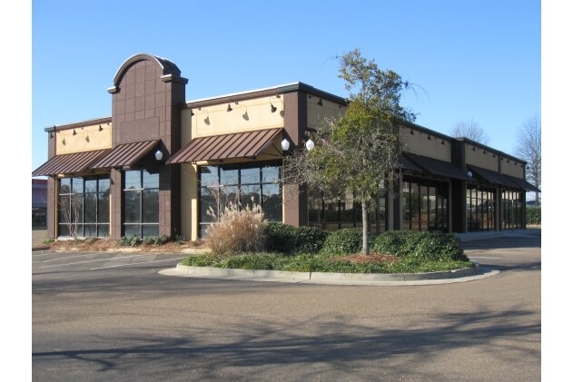 More Photos Of 6109-6111 Ridgewood Rd, Jackson Freestanding For Lease
