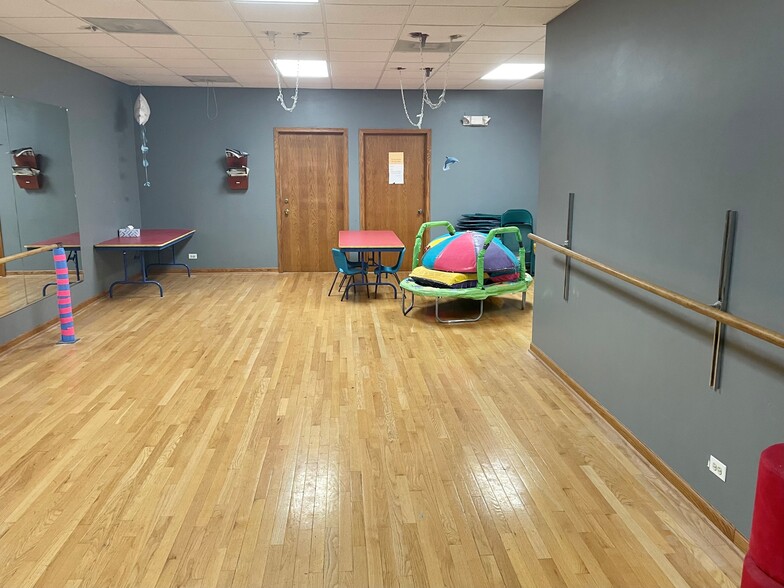 More Photos Of 27825 Irma Lee Cir, Lake Forest Warehouse For Sale