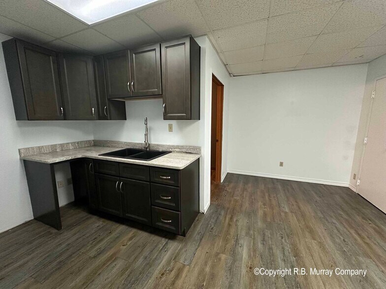 More Photos Of 5407 S Campbell Ave, Springfield General Retail For Lease