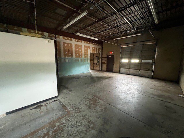 More Photos Of 3095 Stonebrook Cir, Memphis Flex For Lease
