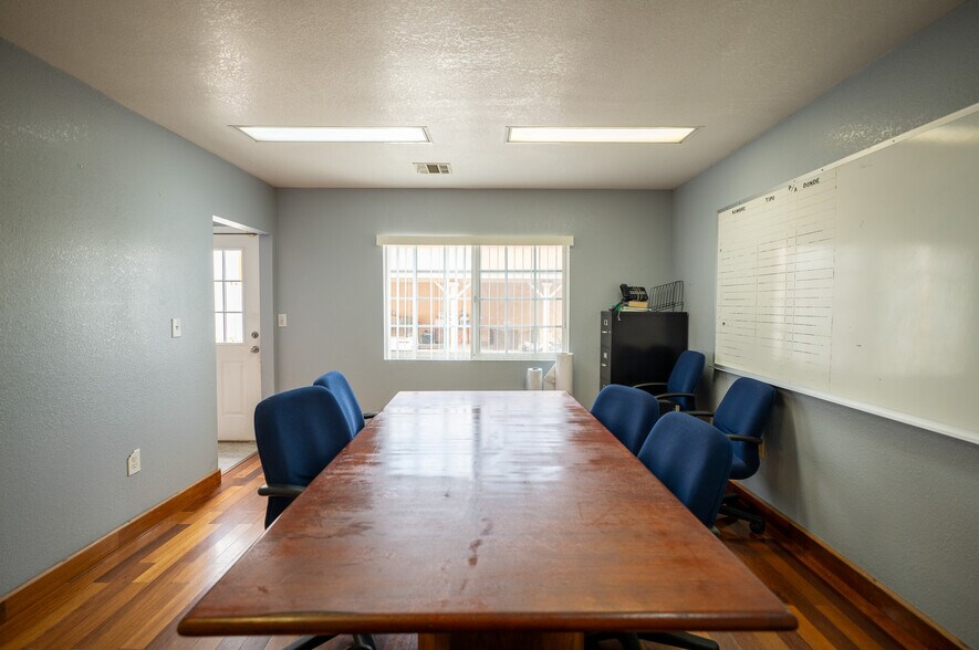 More Photos Of 2023 S Bon View Ave, Ontario Contractor Storage Yard For Sale