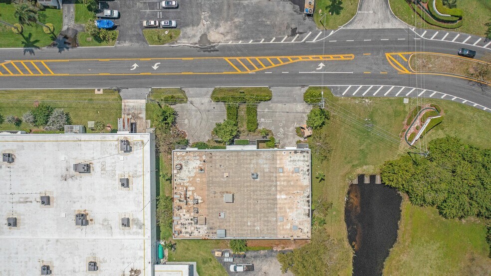 More Photos Of 3041 Gateway Dr, Pompano Beach Warehouse For Sale