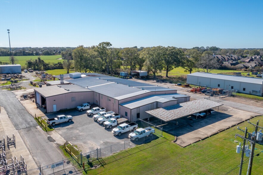 More Photos Of 200-251 Rousseau Rd rd, Youngsville Warehouse For Sale