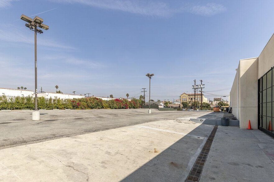 More Photos Of 4317 Beverly Blvd, Los Angeles Freestanding For Lease