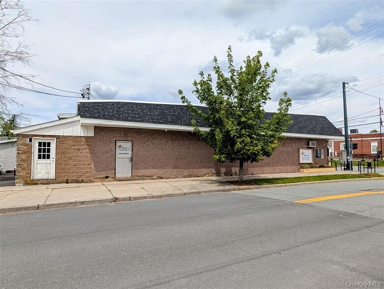 More Photos Of 485 Broadway, Monticello Storefront For Sale