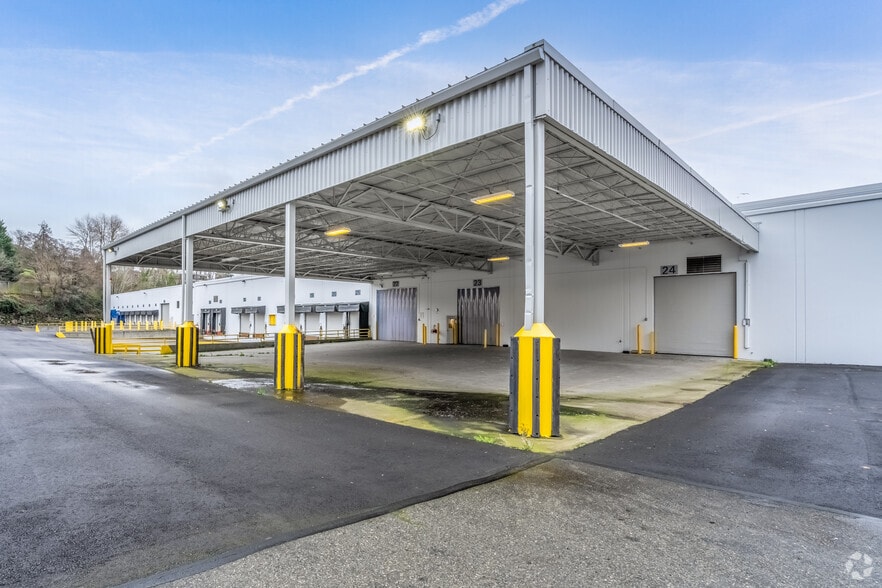 More Photos Of 2300 26th Ave S, Seattle Unknown For Lease