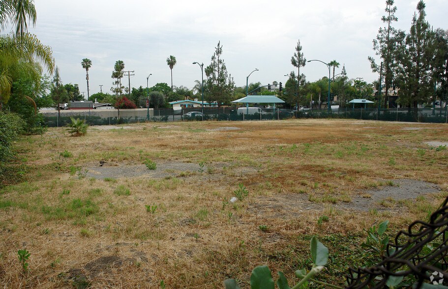 More Photos Of 1100 W Ball Rd, Anaheim Land For Sale