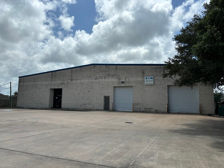 Primary Photo Of 3222 Manvel Rd, Pearland Warehouse For Lease