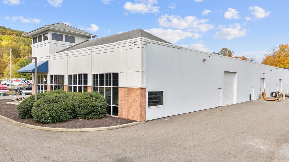 More Photos Of 507 Danbury Rd, New Milford Unknown For Lease