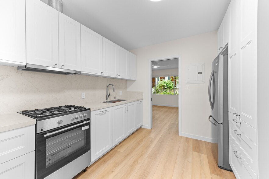 More Photos Of 4345 Ventura Canyon Ave, Sherman Oaks Apartments For Sale