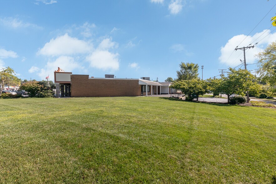 More Photos Of 26000 Chardon Rd, Richmond Heights Freestanding For Sale