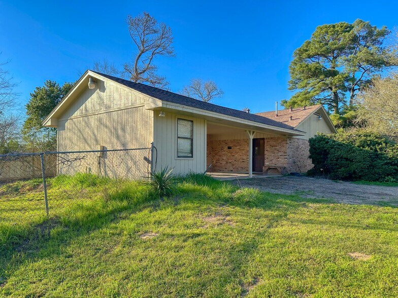 More Photos Of 13767 FM 2432 Rd, Willis Land For Sale