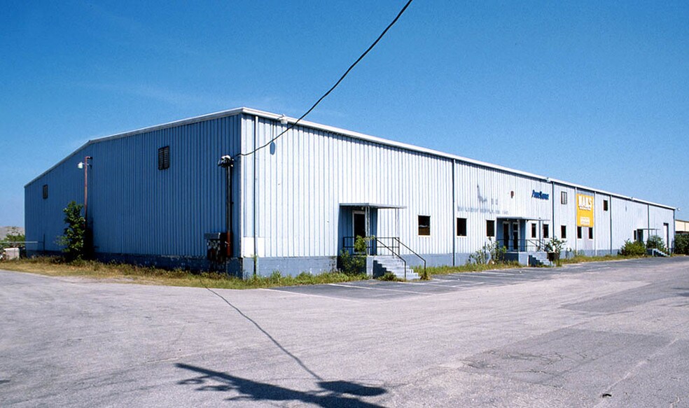 Primary Photo Of 11435 Rocket Blvd, Orlando Warehouse For Lease
