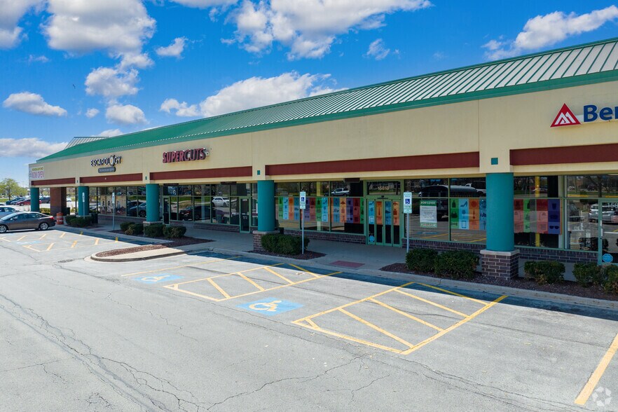 More Photos Of 15800-15840 S Harlem Ave, Orland Park Unknown For Lease