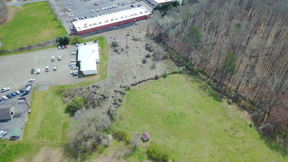 More Photos Of 12400 Cumming Hwy, Canton Restaurant For Lease