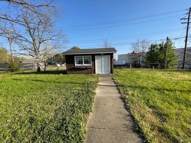 More Photos Of 2525 W Franklin Blvd, Gastonia Office For Sale