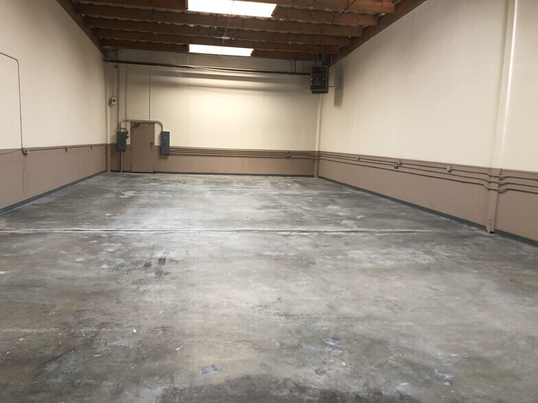 More Photos Of 3549 Haven Ave, Menlo Park Warehouse For Lease