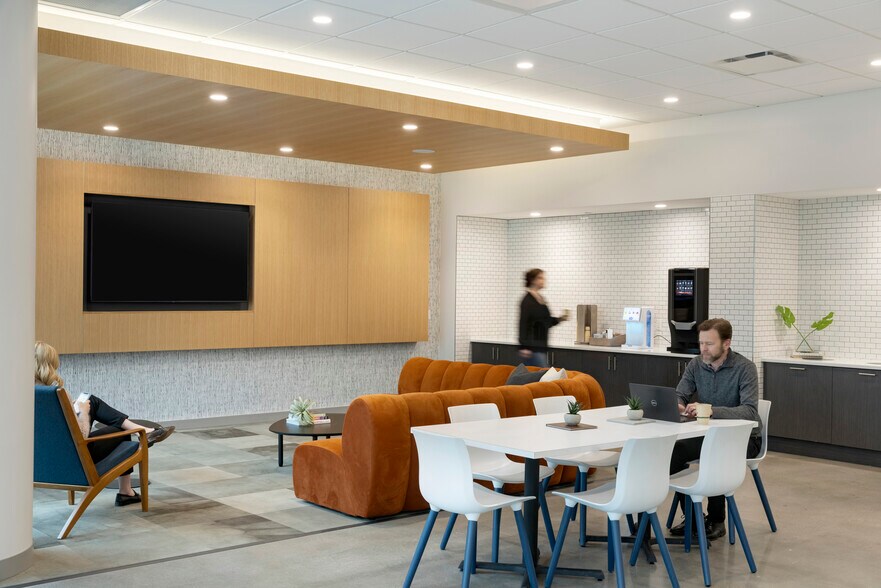 More Photos Of 7500 Flying Cloud Dr, Eden Prairie Office For Lease
