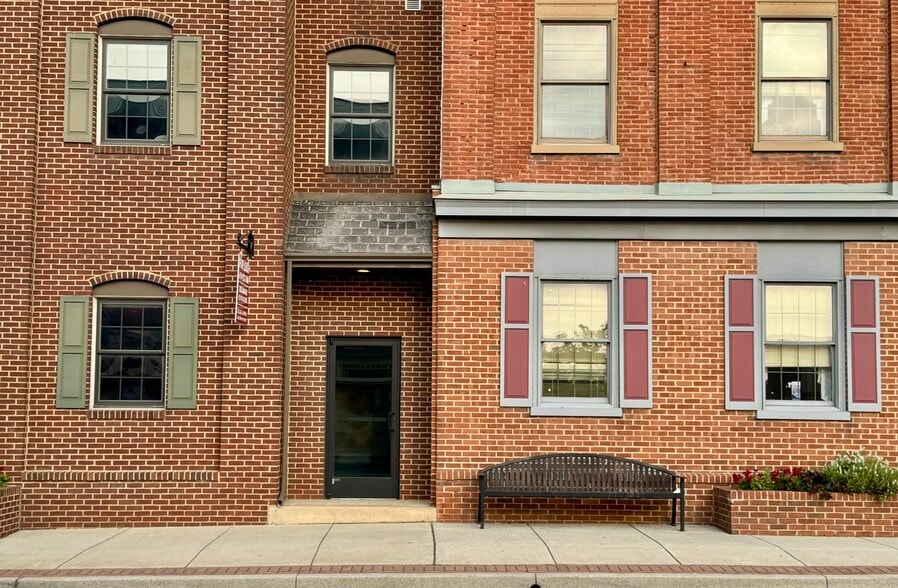 More Photos Of 24 S 3rd St, Oxford Bank For Lease