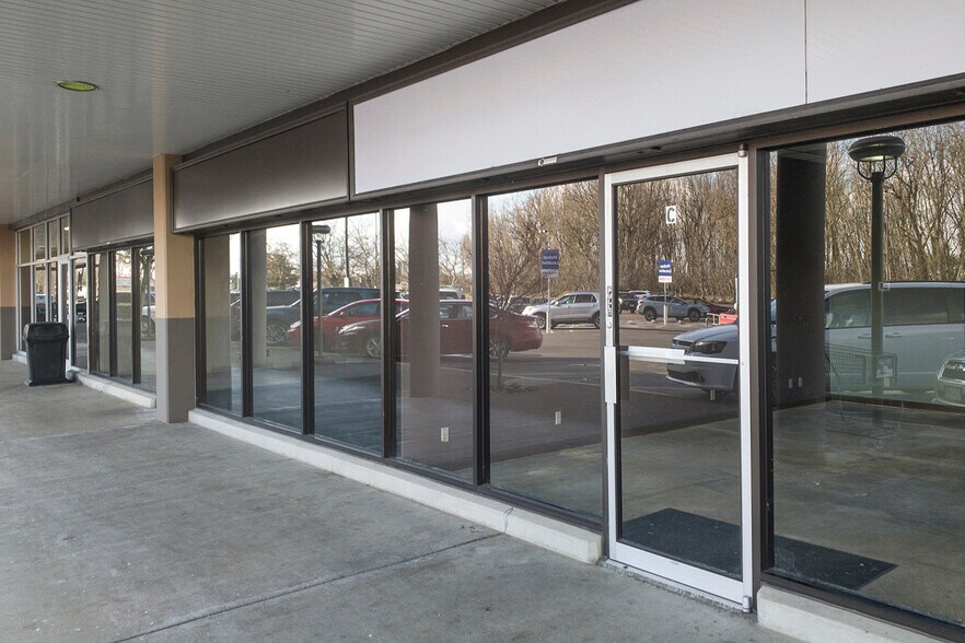 More Photos Of 2200 Baseline St, Cornelius Freestanding For Lease