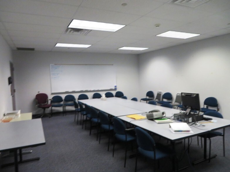 More Photos Of 92 E Main St, Somerville Office For Lease