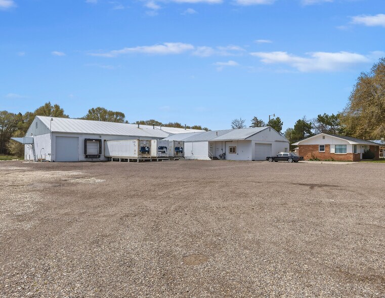 Primary Photo Of 1825 E 16th St, Burley Food Processing For Lease