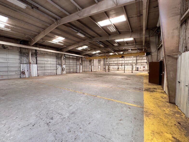 More Photos Of 2100 Industrial Blvd, Alice Warehouse For Sale