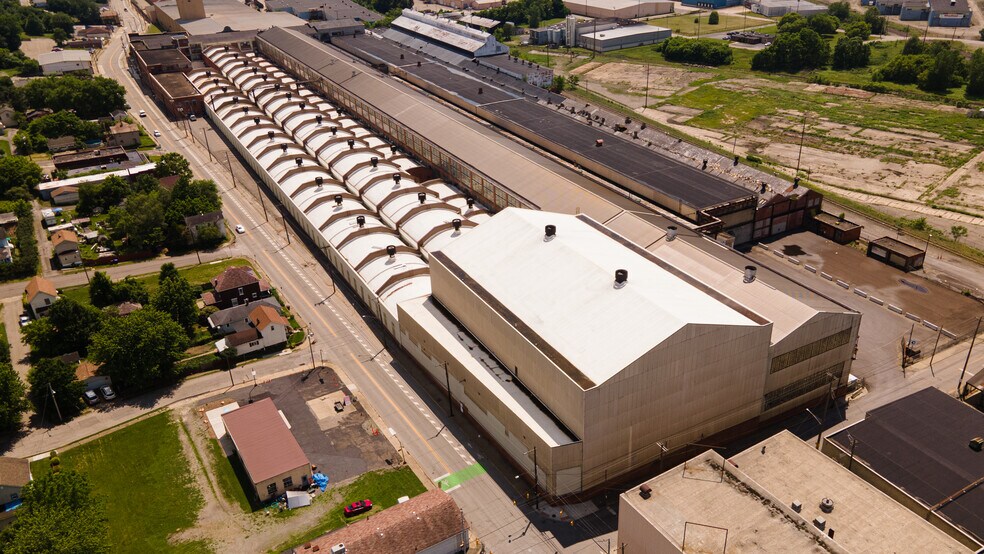 More Photos Of 469 N Sharpsville Ave, Sharon Industrial For Sale