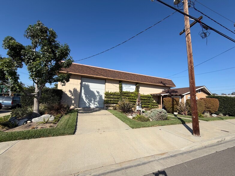 More Photos Of 1101 E 25th St, Signal Hill Land For Lease