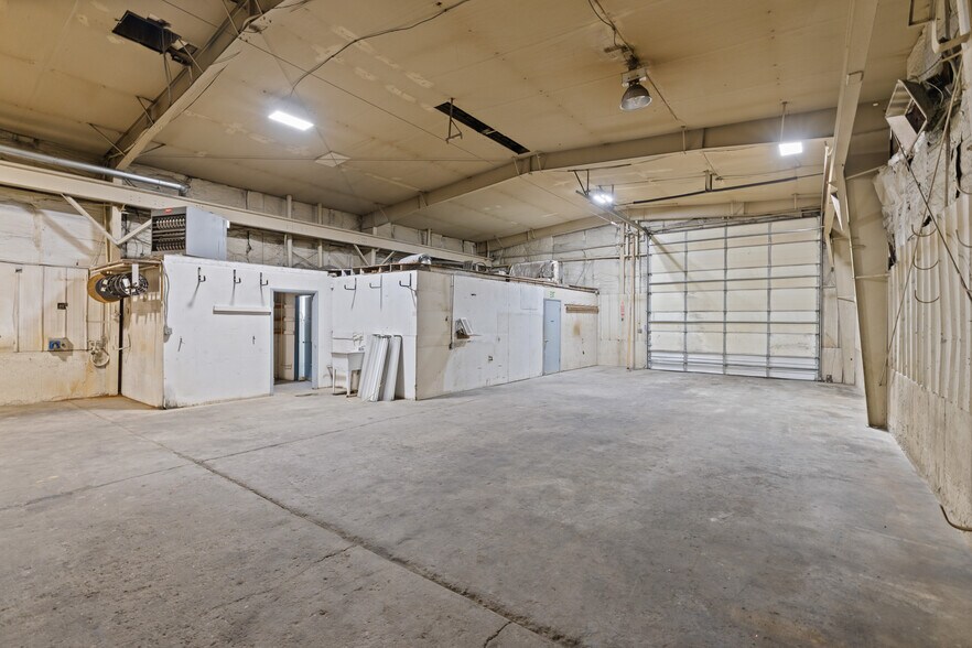 More Photos Of 947 Quayle ave, Salt Lake City Industrial For Lease