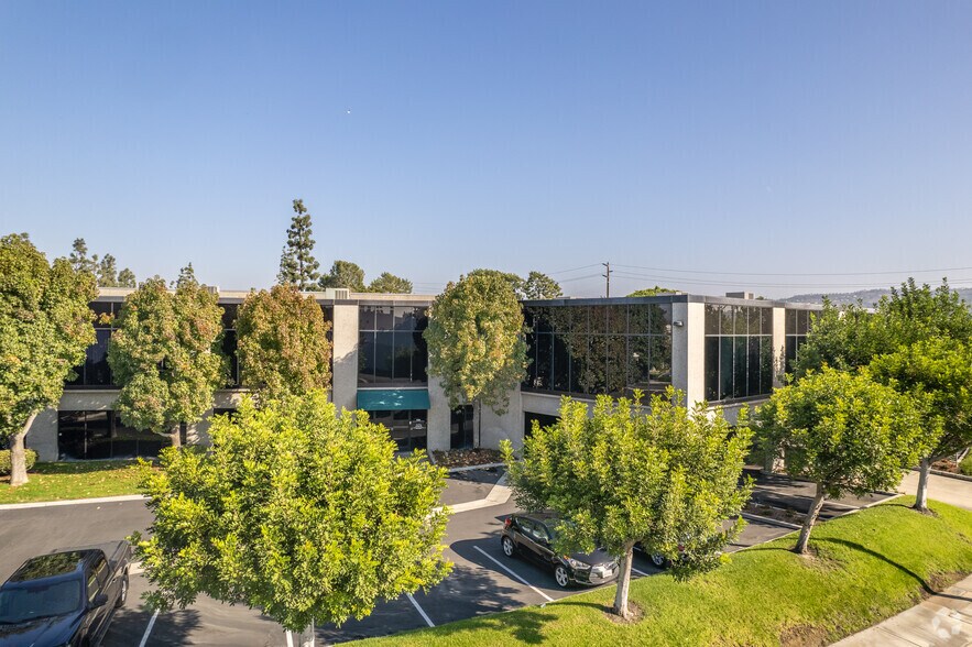 More Photos Of 1200 N Van Buren St, Anaheim Light Manufacturing For Lease