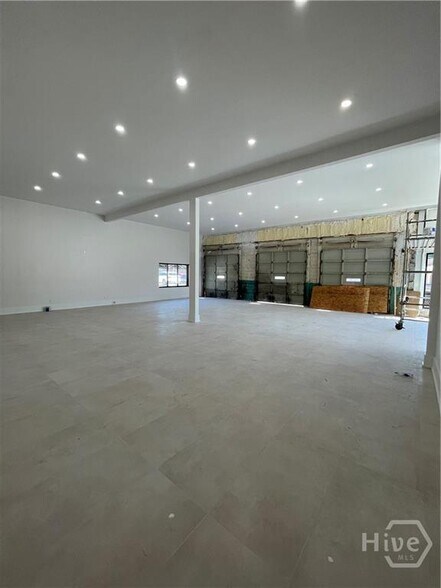 More Photos Of 2309 Skidaway Rd, Savannah Storefront For Lease