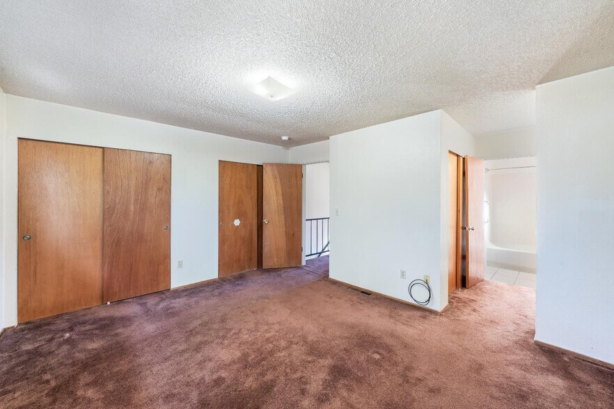 More Photos Of 960 Marlene St, Ukiah Apartments For Sale