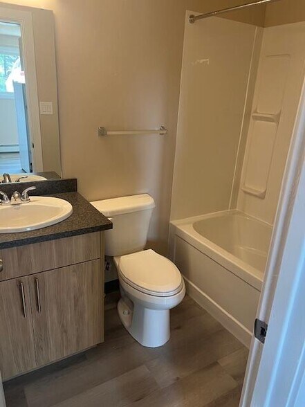 More Photos Of 11925 101st St NW, Edmonton Apartments For Sale