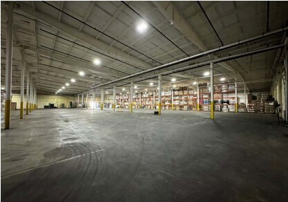 More Photos Of 15401 Industrial Dr, Schoolcraft Warehouse For Lease