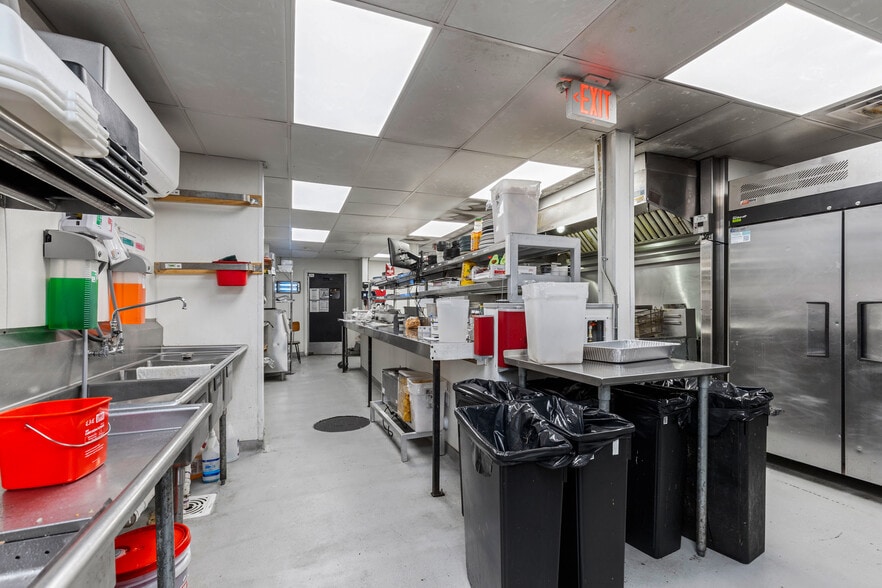 More Photos Of 2614 W Cary St, Richmond Freestanding For Sale