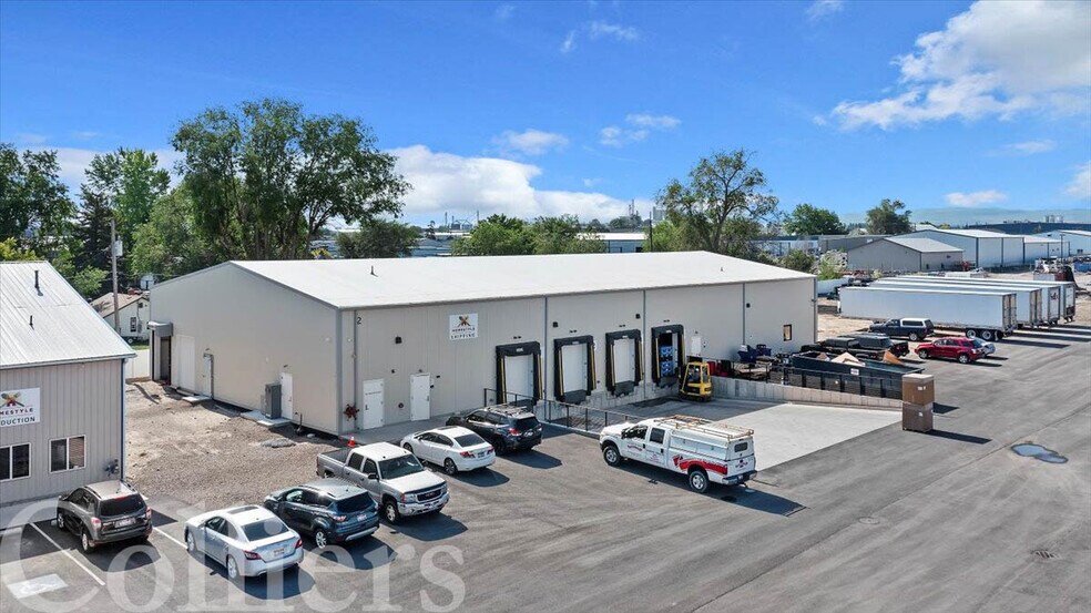 More Photos Of 2032 Highland Ave E, Twin Falls Warehouse For Lease