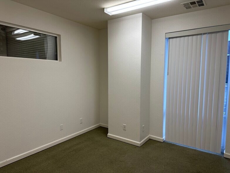 More Photos Of 29 Bellarmine Ct, Chico Warehouse For Lease